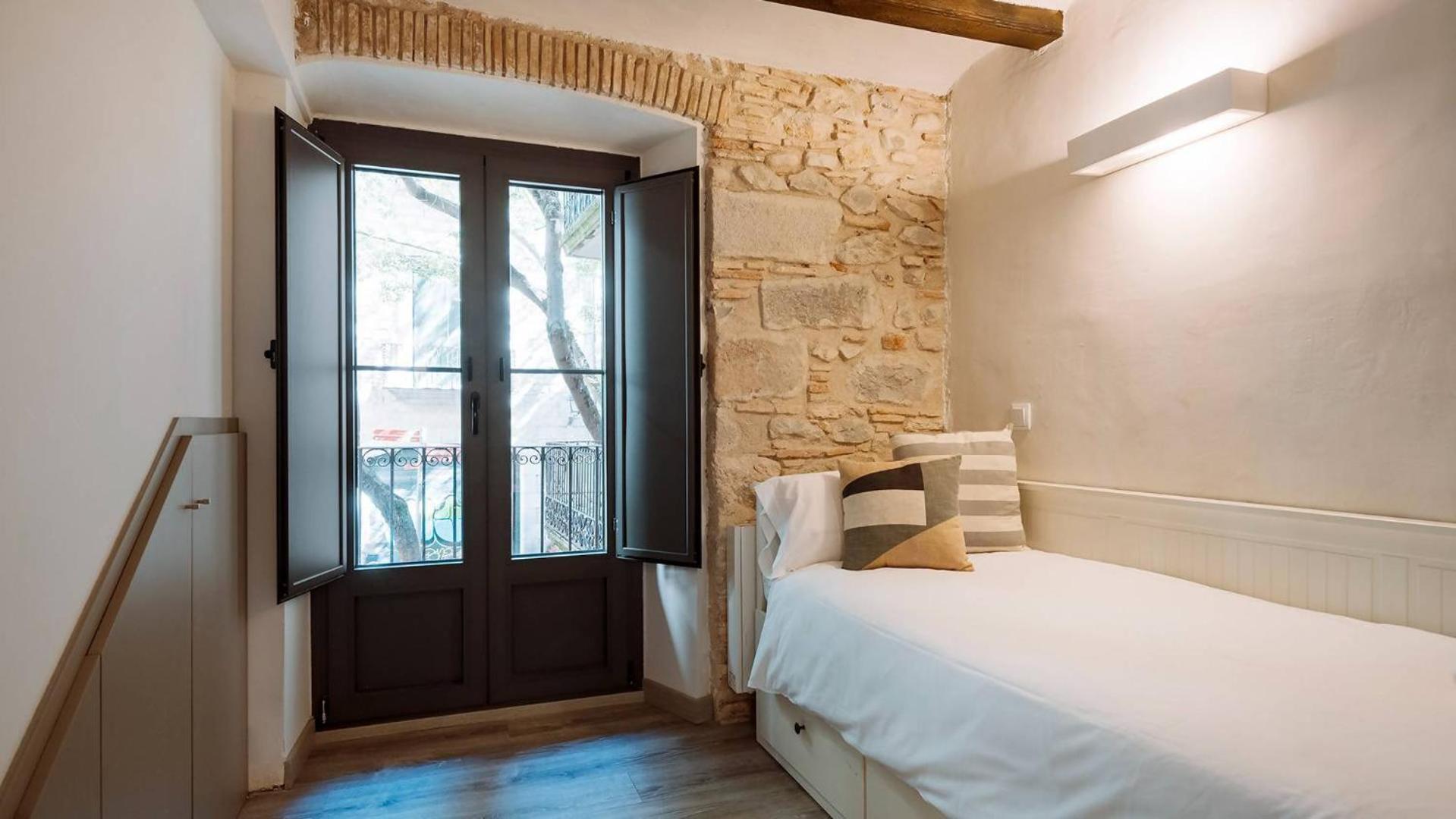 Old Town Duplex With Character Apartment Херона Екстериор снимка