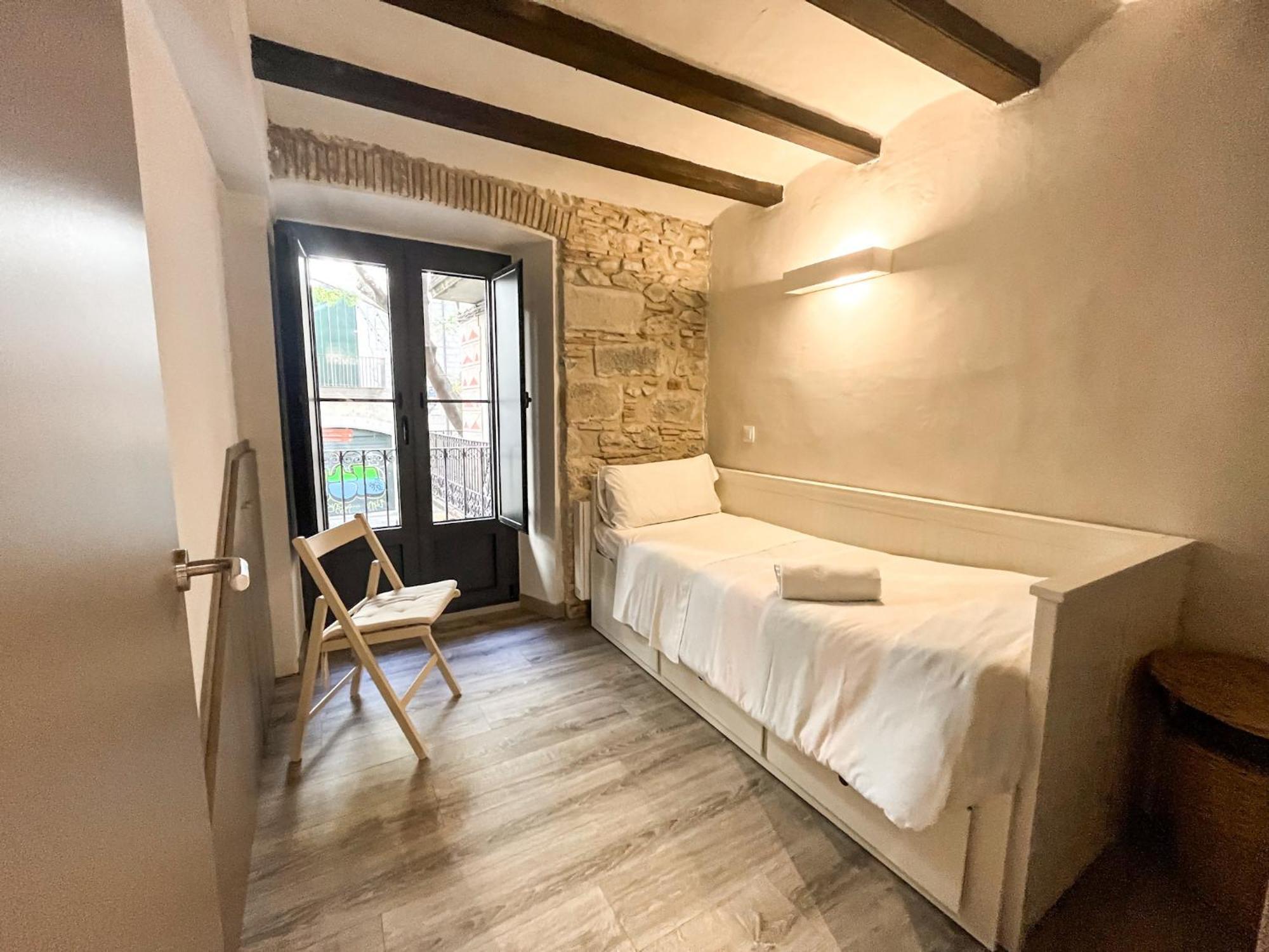 Old Town Duplex With Character Apartment Херона Екстериор снимка